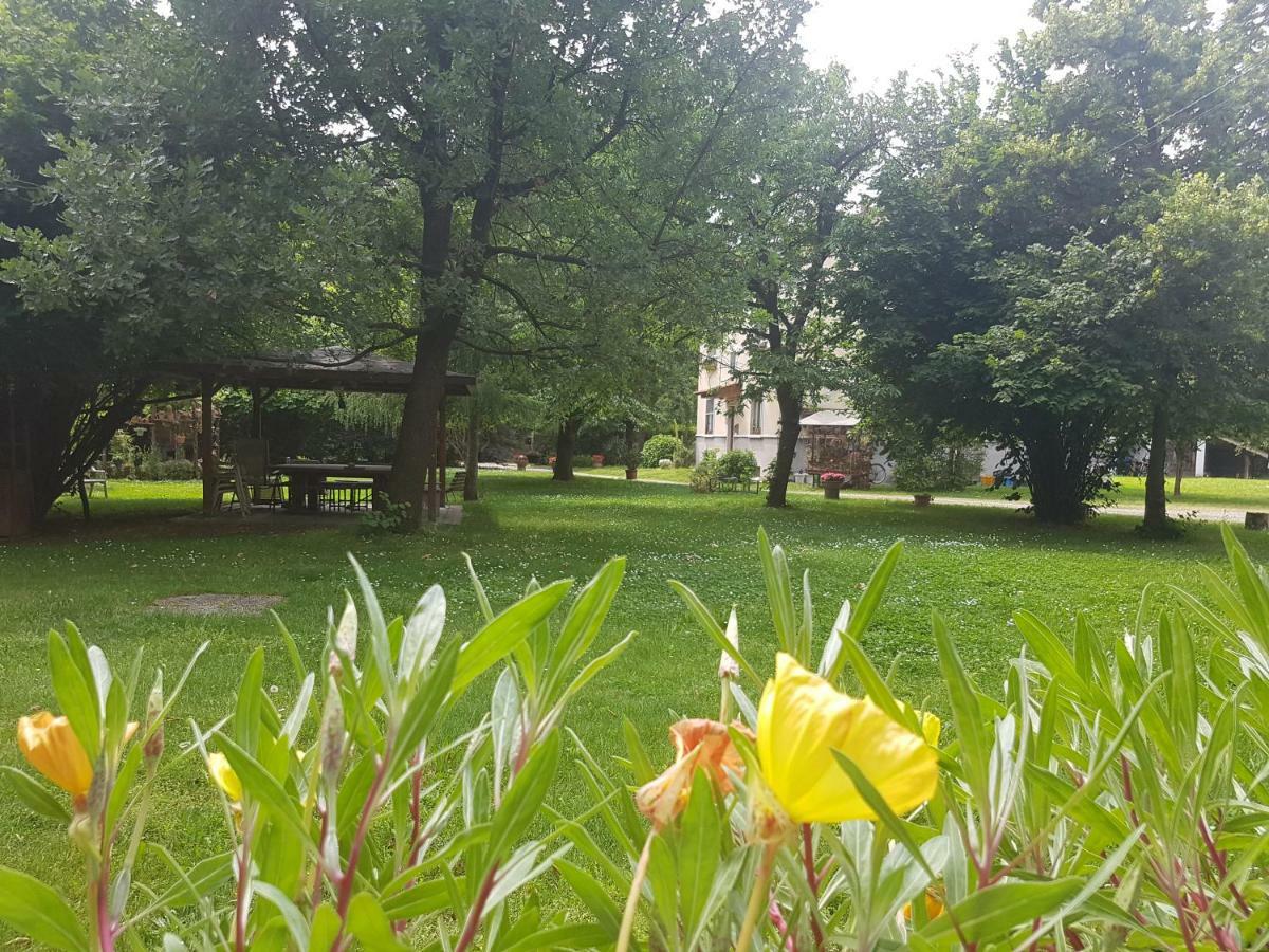 Le Case Nel Bosco Vanzago Dış mekan fotoğraf